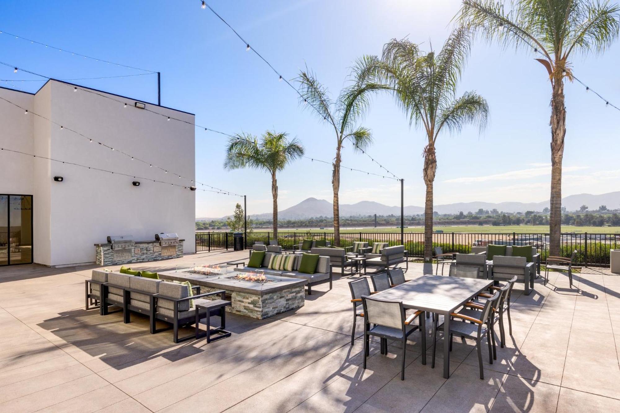 Staybridge Suites Eastvale - Norco By Ihg Экстерьер фото